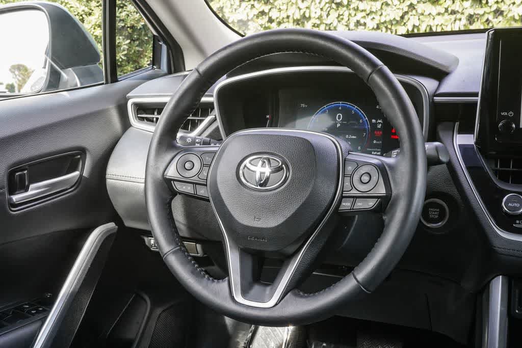 Thumbnail: 2023 Toyota Corolla Cross - 9