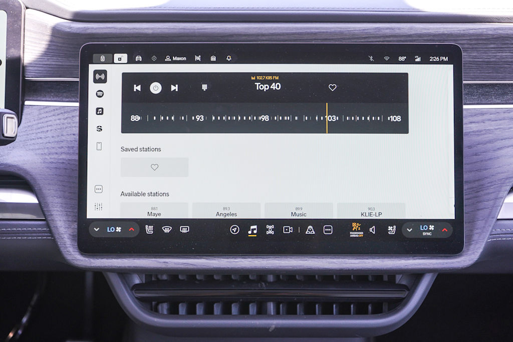 Thumbnail: 2024 Rivian R1S - 13