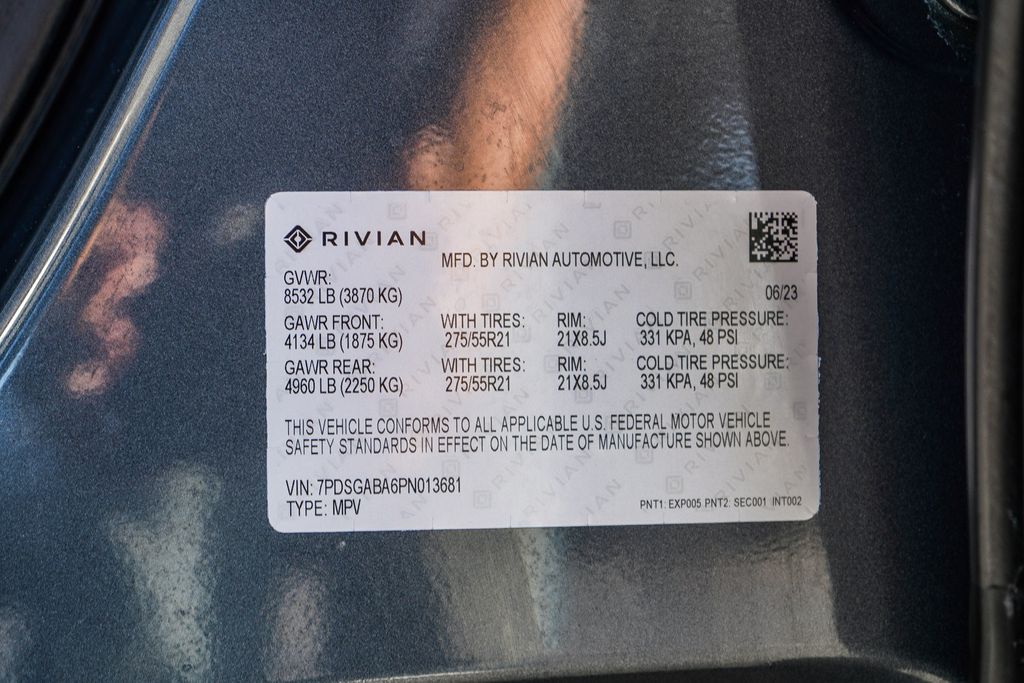 Thumbnail: 2023 Rivian R1S - 27