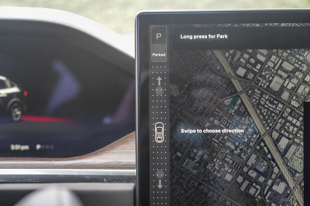 Thumbnail: 2023 Tesla Model X - 23