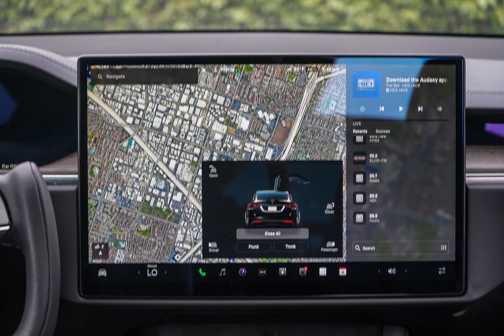 Thumbnail: 2023 Tesla Model X - 12