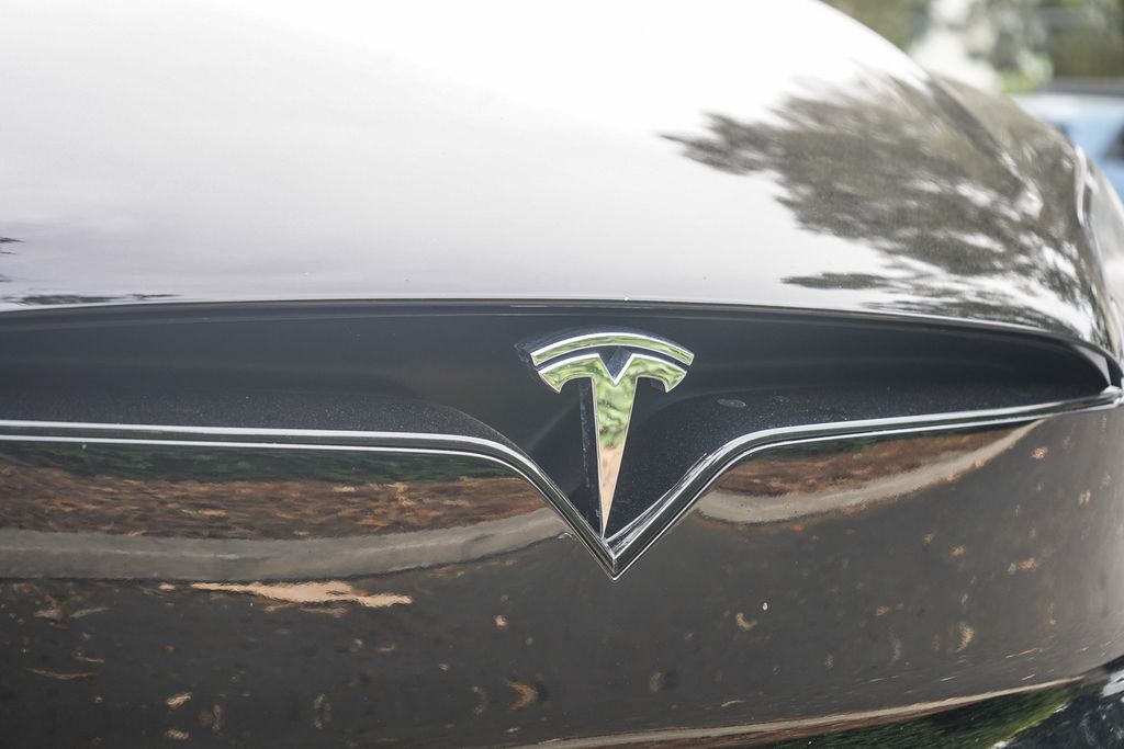 Thumbnail: 2023 Tesla Model X - 6