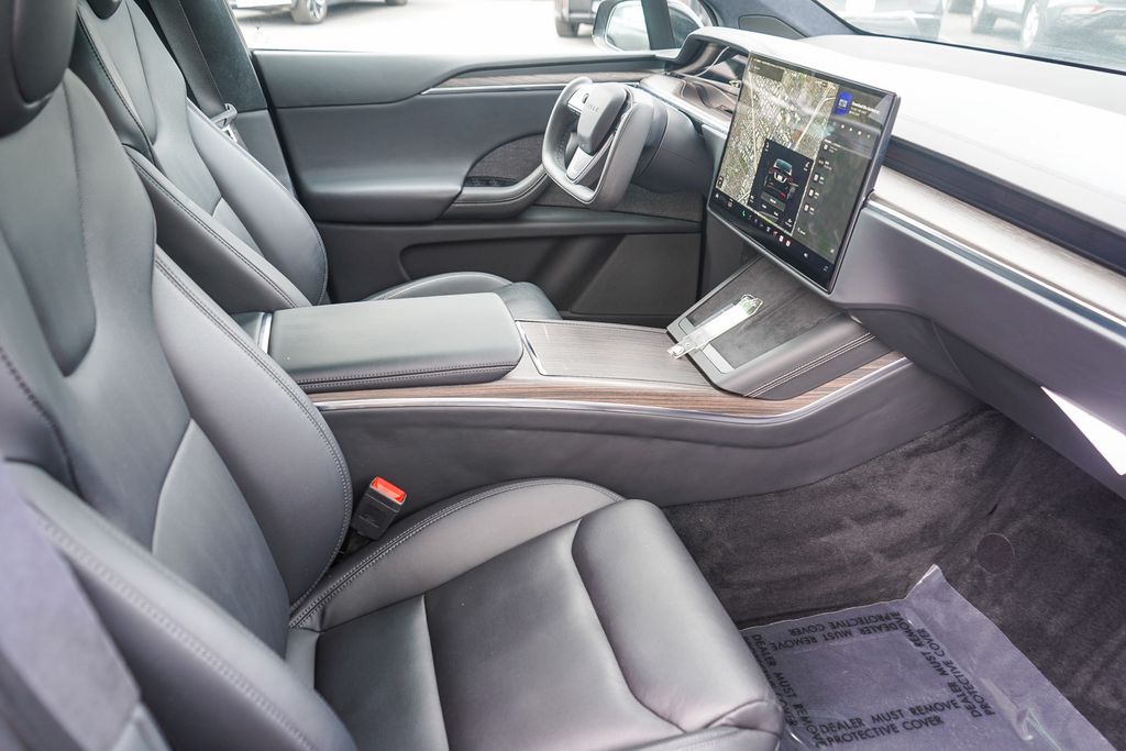 Thumbnail: 2023 Tesla Model X - 9