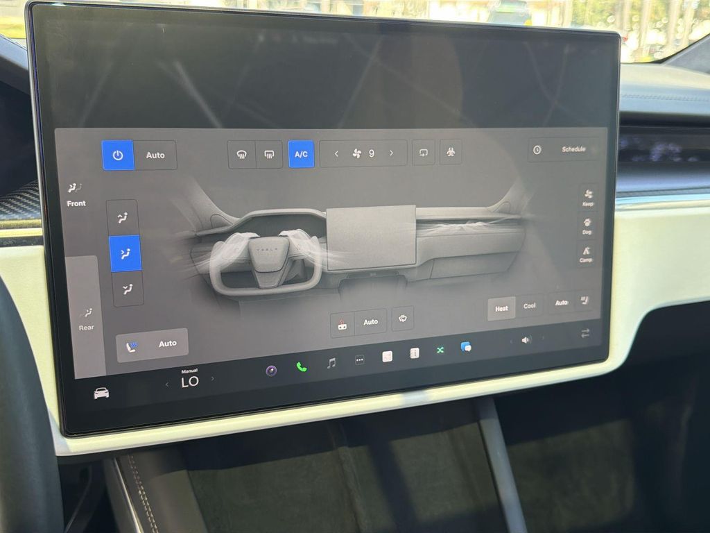 Thumbnail: 2022 Tesla Model X - 21