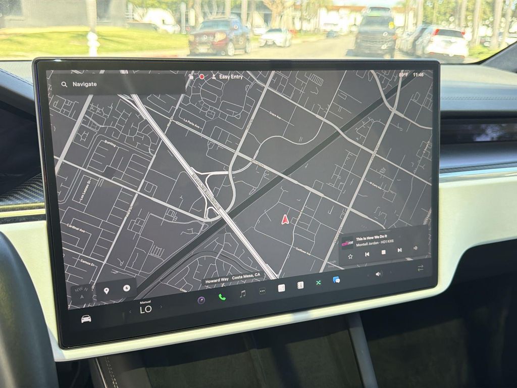 Thumbnail: 2022 Tesla Model X - 13