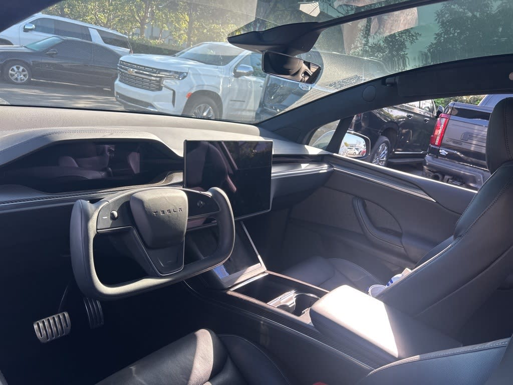 Thumbnail: 2022 Tesla Model X - 2