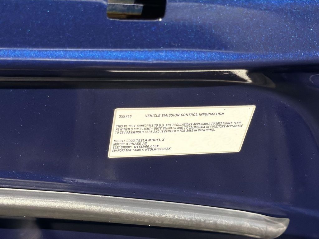 Thumbnail: 2022 Tesla Model X - 15