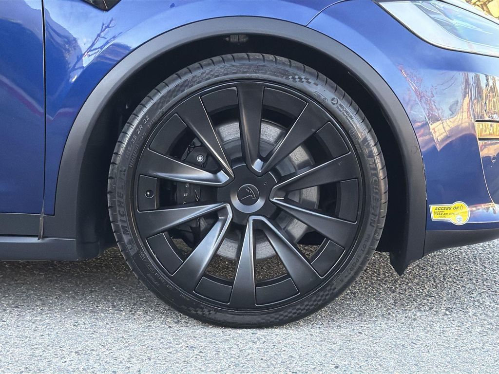 Thumbnail: 2022 Tesla Model X - 8