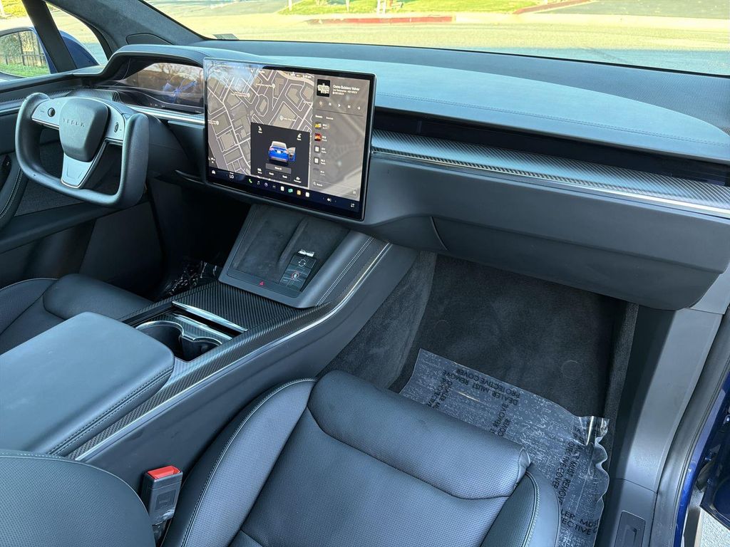 Thumbnail: 2022 Tesla Model X - 9