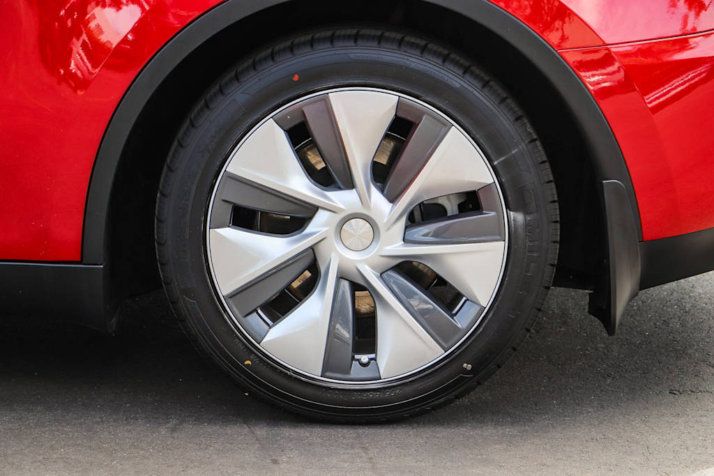 Thumbnail: 2023 Tesla Model Y - 20