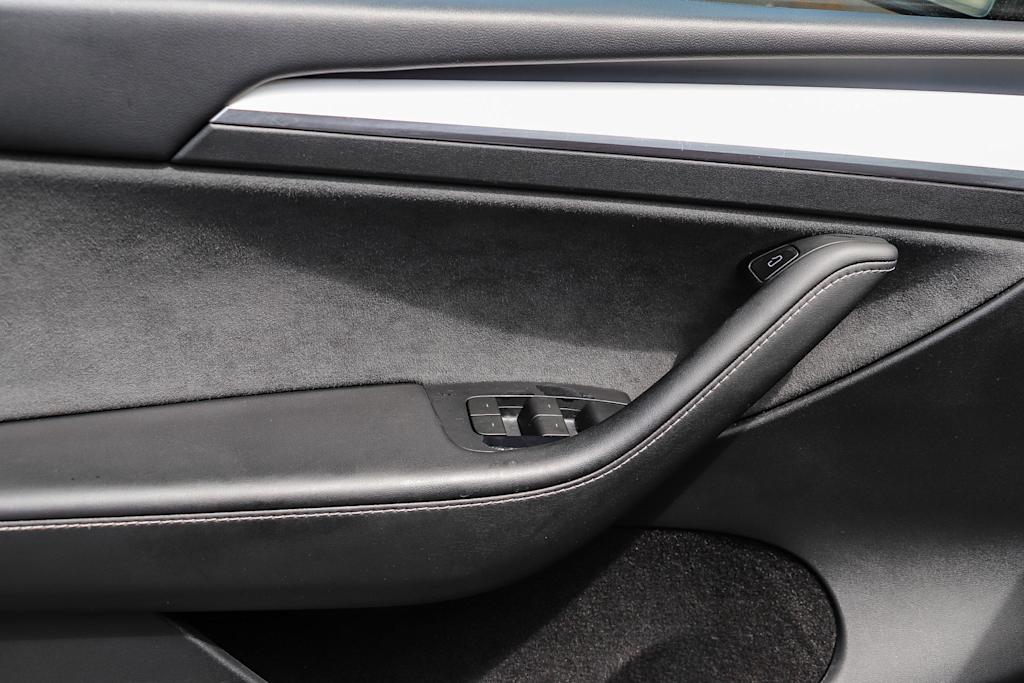 Thumbnail: 2023 Tesla Model Y - 23