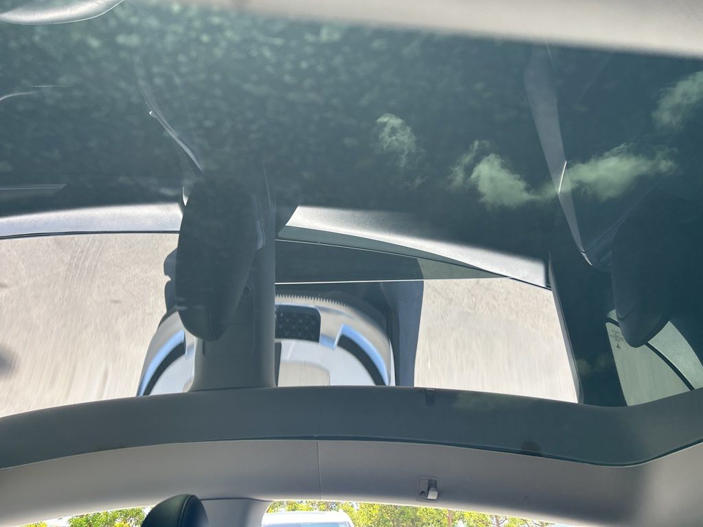 Thumbnail: 2023 Tesla Model Y - 10