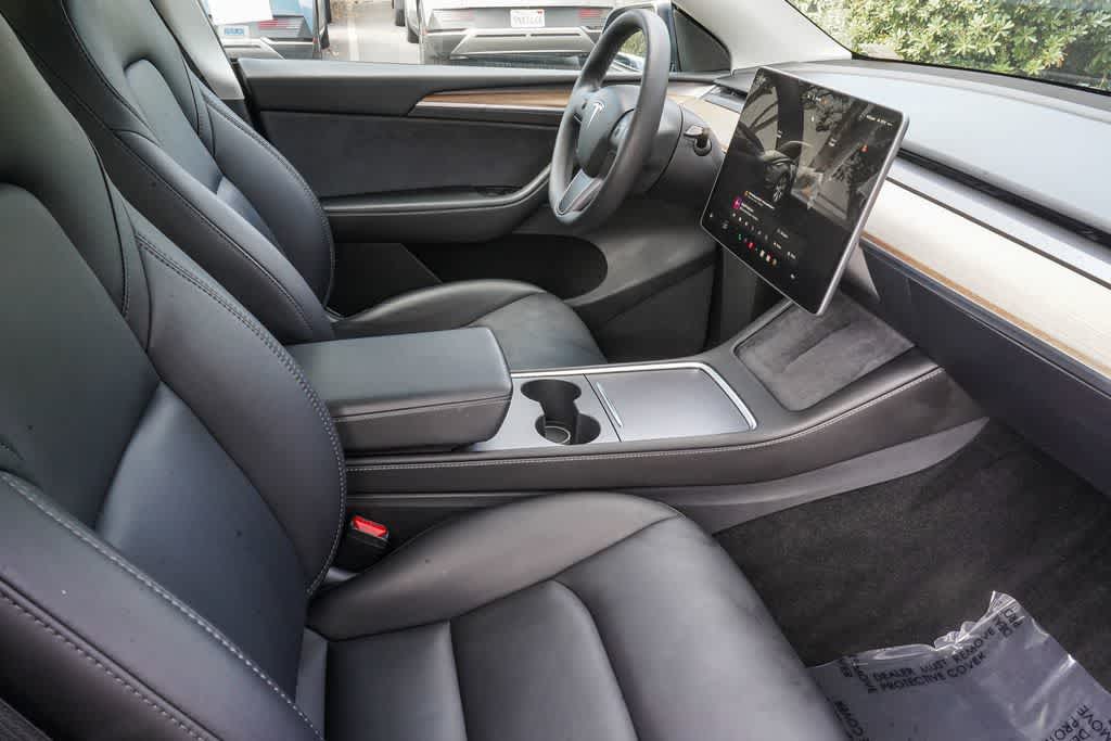 Thumbnail: 2023 Tesla Model Y - 9