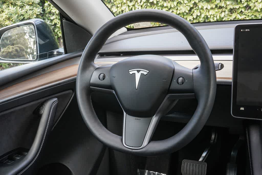 Thumbnail: 2023 Tesla Model Y - 8