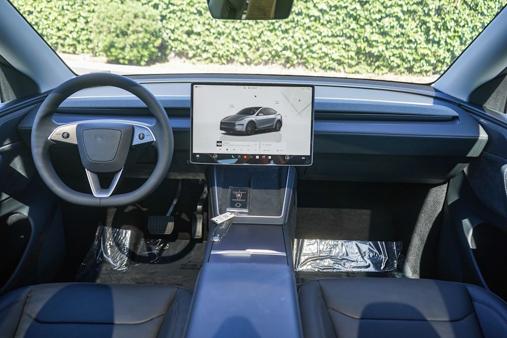 Thumbnail: 2026 Tesla Model Y - 2