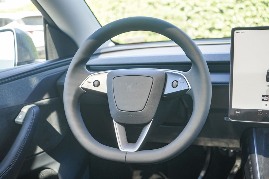 Thumbnail: 2026 Tesla Model Y - 6