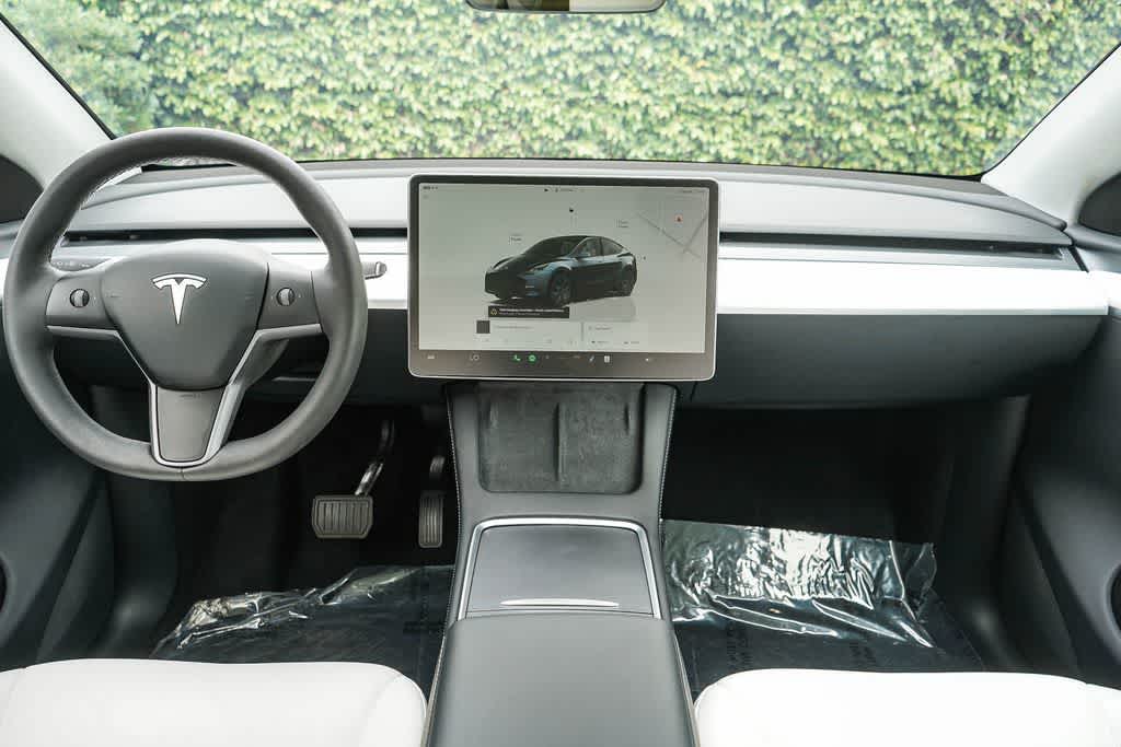 Thumbnail: 2025 Tesla Model Y - 2