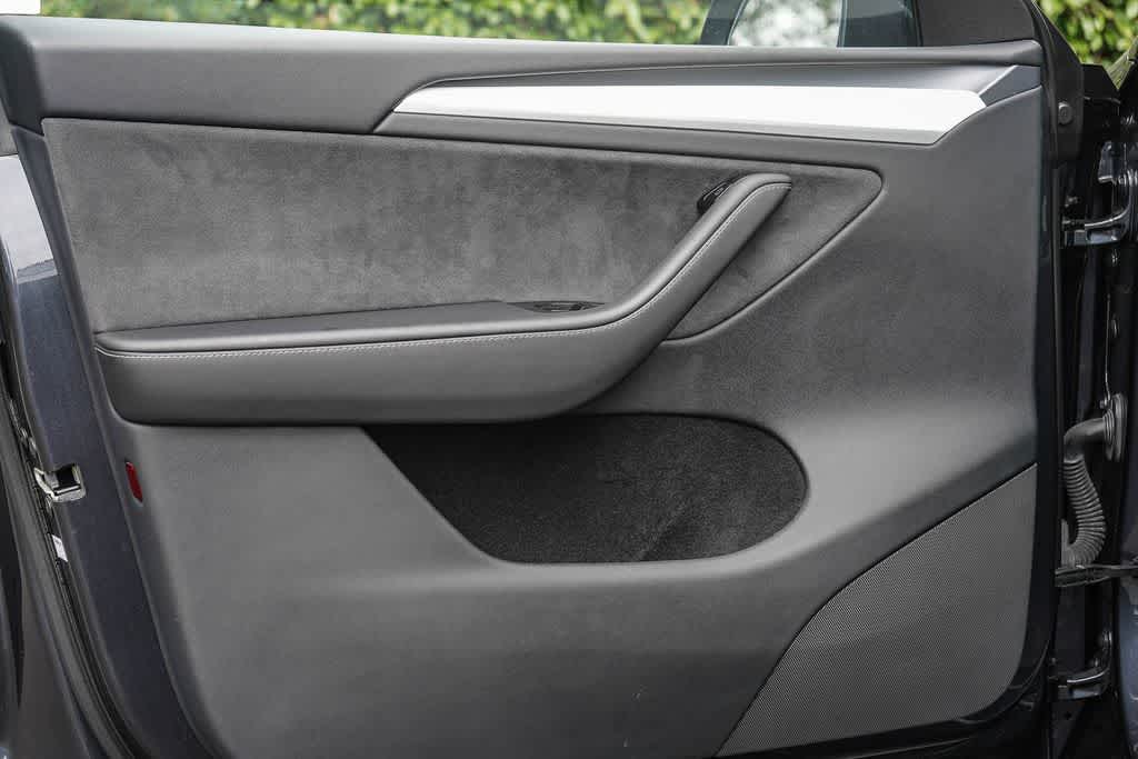 Thumbnail: 2025 Tesla Model Y - 20