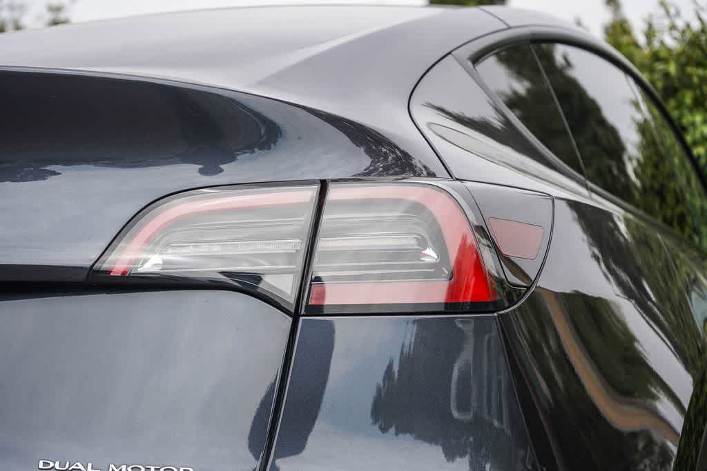 Thumbnail: 2025 Tesla Model Y - 17
