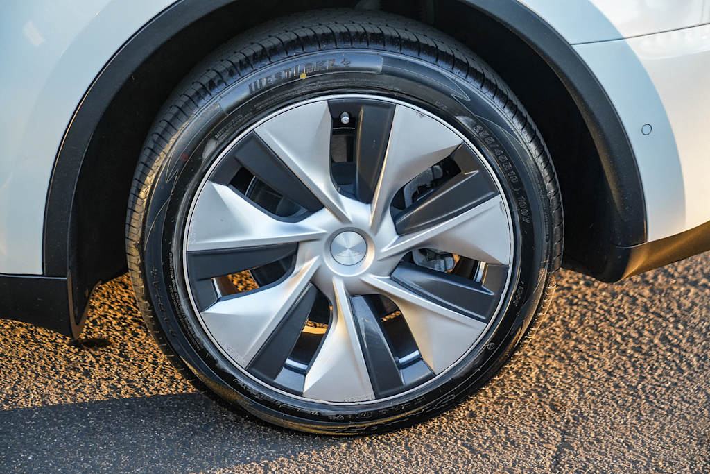 Thumbnail: 2022 Tesla Model Y - 7