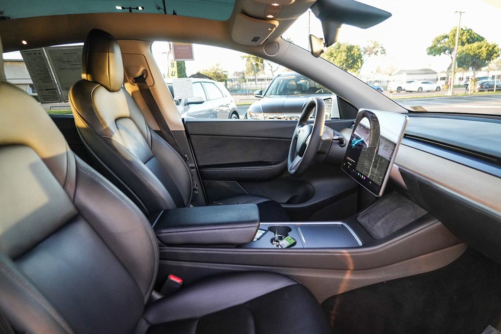 Thumbnail: 2022 Tesla Model Y - 9