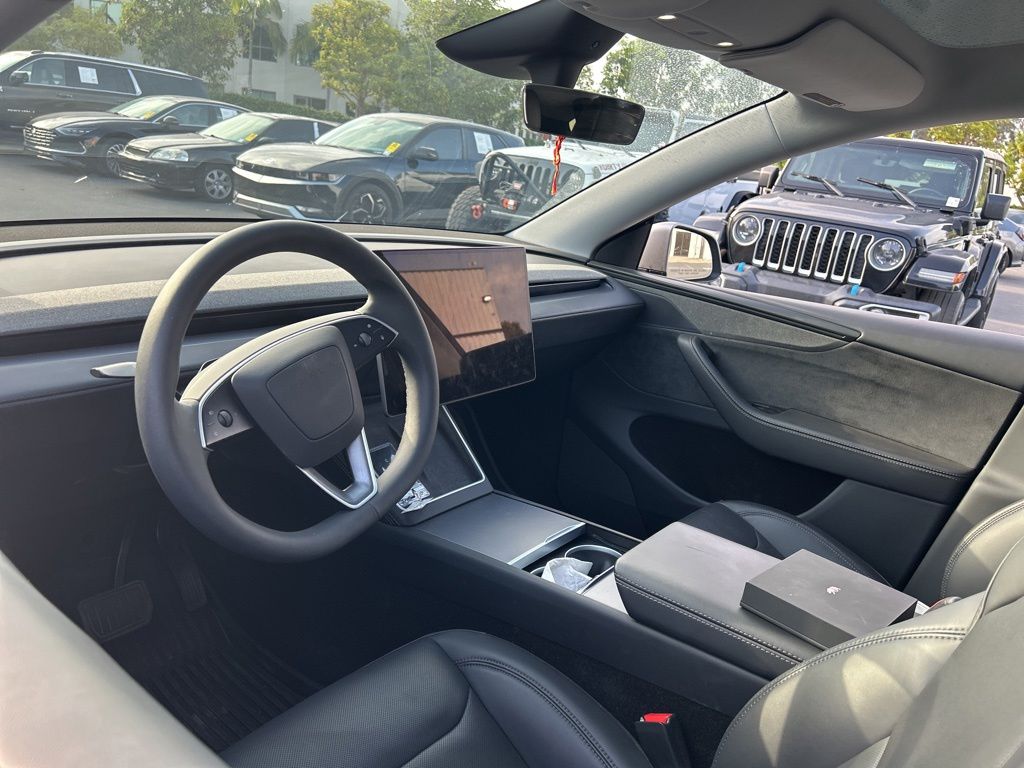 Thumbnail: 2026 Tesla Model Y - 2