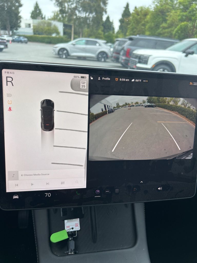 Thumbnail: 2023 Tesla Model Y - 10