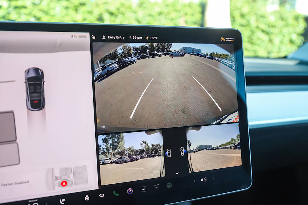 Thumbnail: 2023 Tesla Model Y - 24