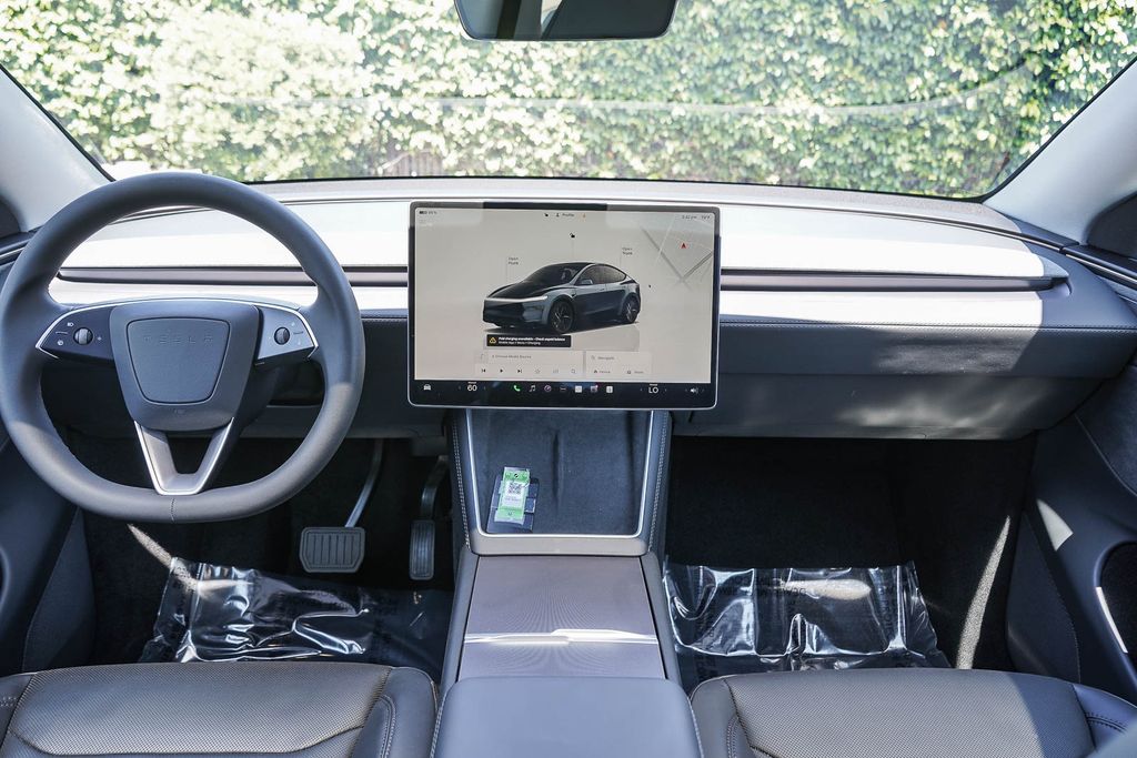 Thumbnail: 2026 Tesla Model Y - 2