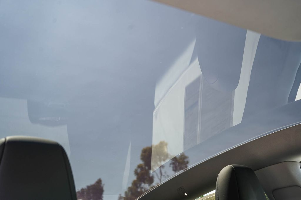 Thumbnail: 2026 Tesla Model Y - 20