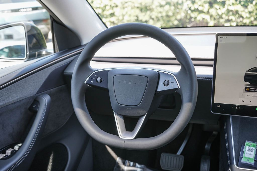 Thumbnail: 2026 Tesla Model Y - 6