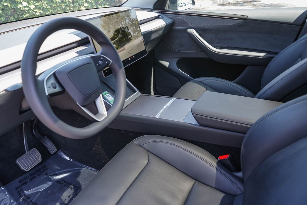 Thumbnail: 2026 Tesla Model Y - 10