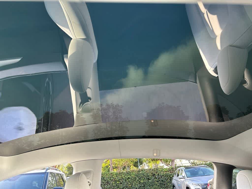 Thumbnail: 2023 Tesla Model Y - 8