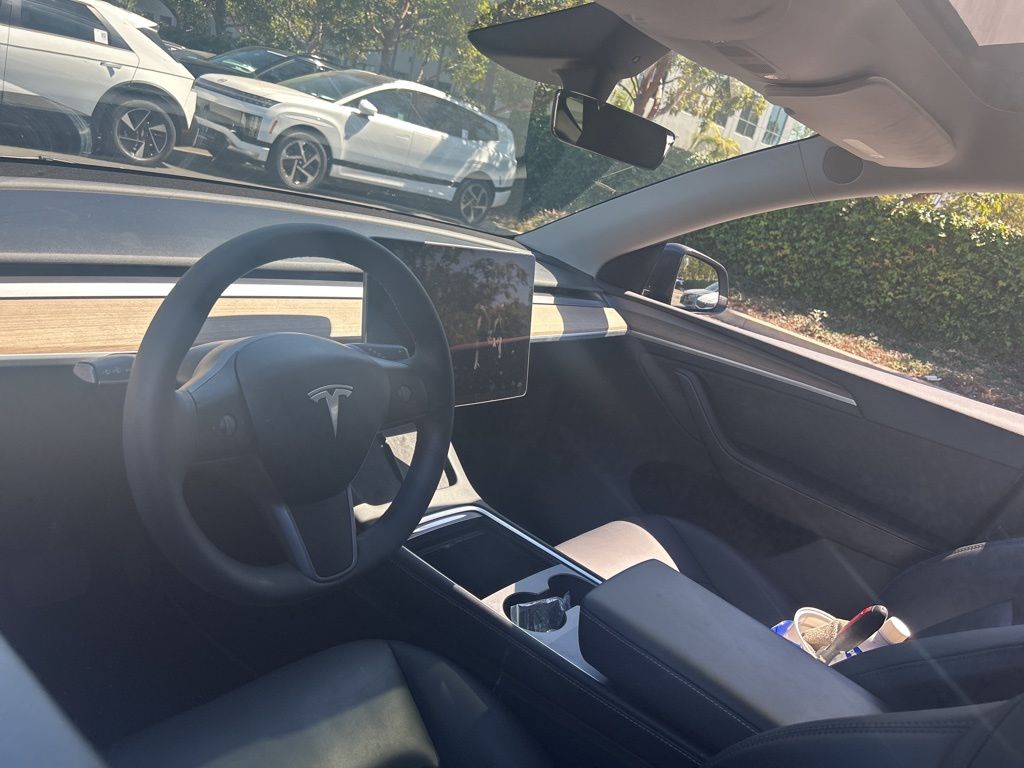 Thumbnail: 2024 Tesla Model Y - 6