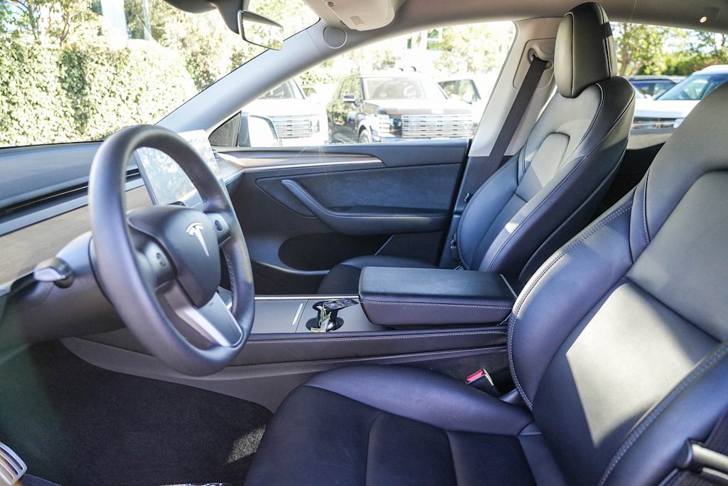 Thumbnail: 2023 Tesla Model Y - 10