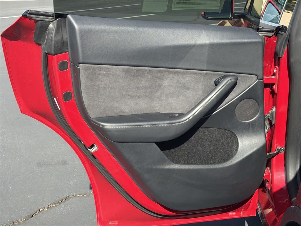 Thumbnail: 2023 Tesla Model Y - 33