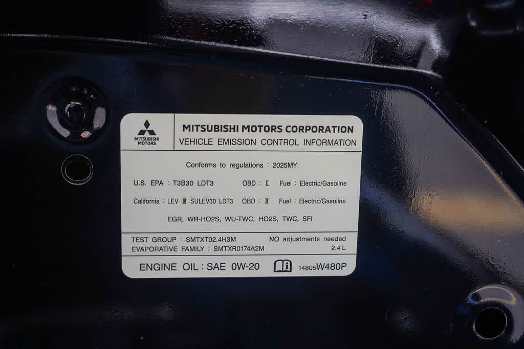 Thumbnail: 2025 Mitsubishi Outlander - 18