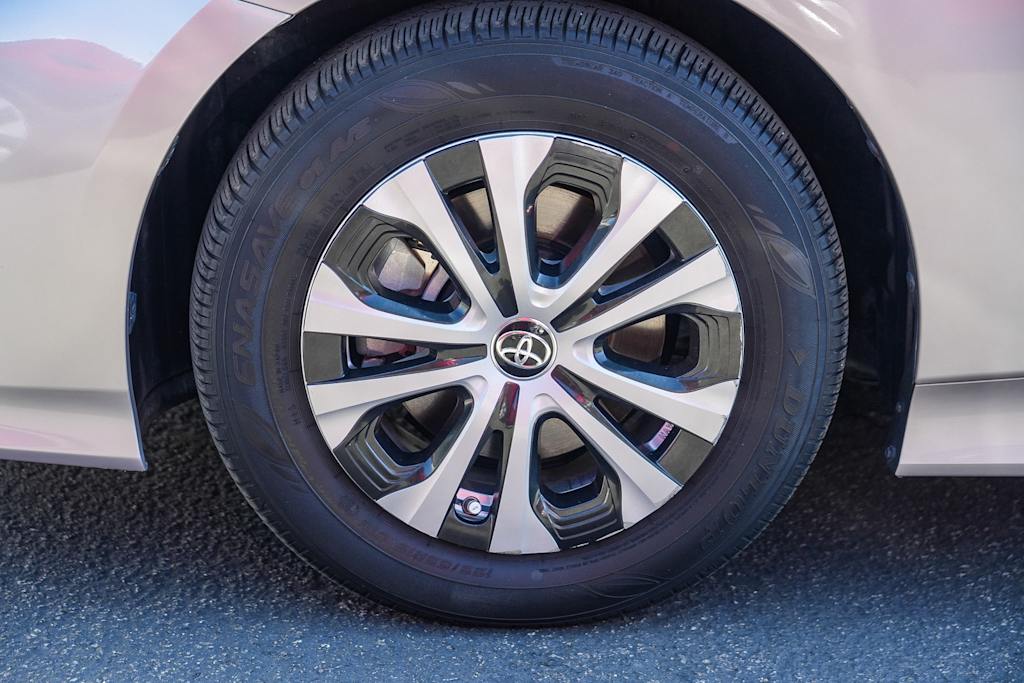 Thumbnail: 2021 Toyota Prius Prime - 20