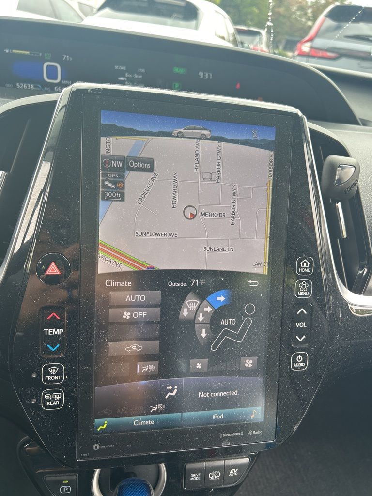 Thumbnail: 2020 Toyota Prius Prime - 10
