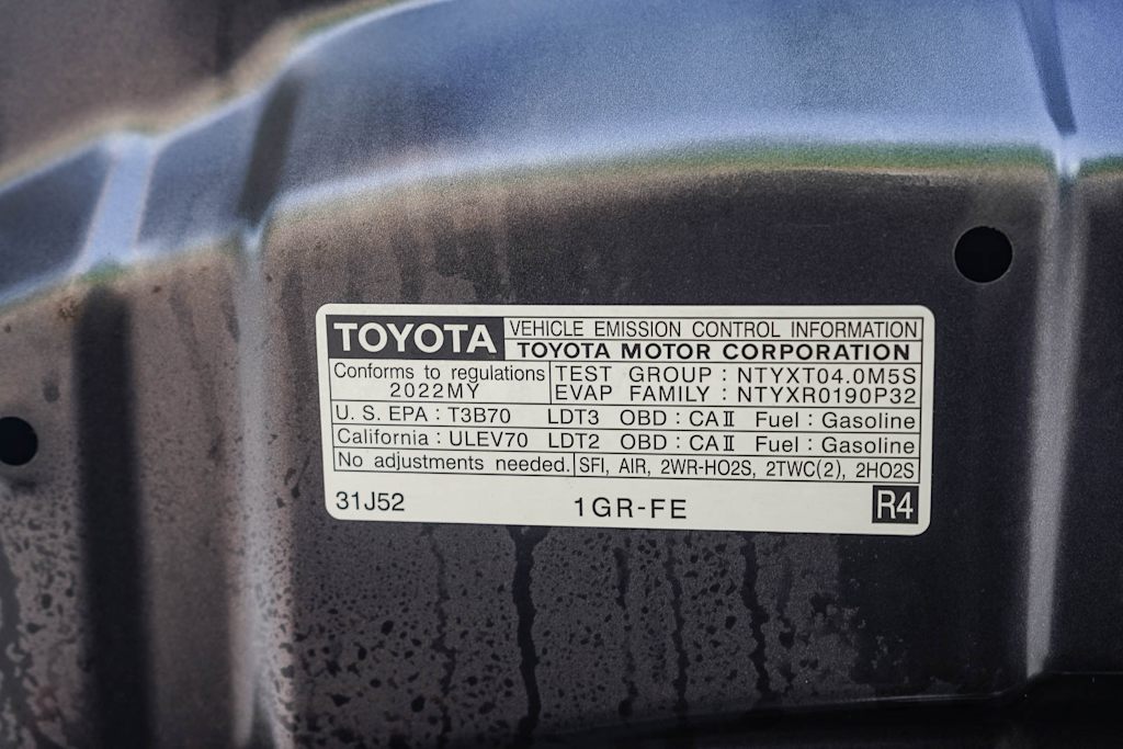 Thumbnail: 2022 Toyota 4Runner - 17