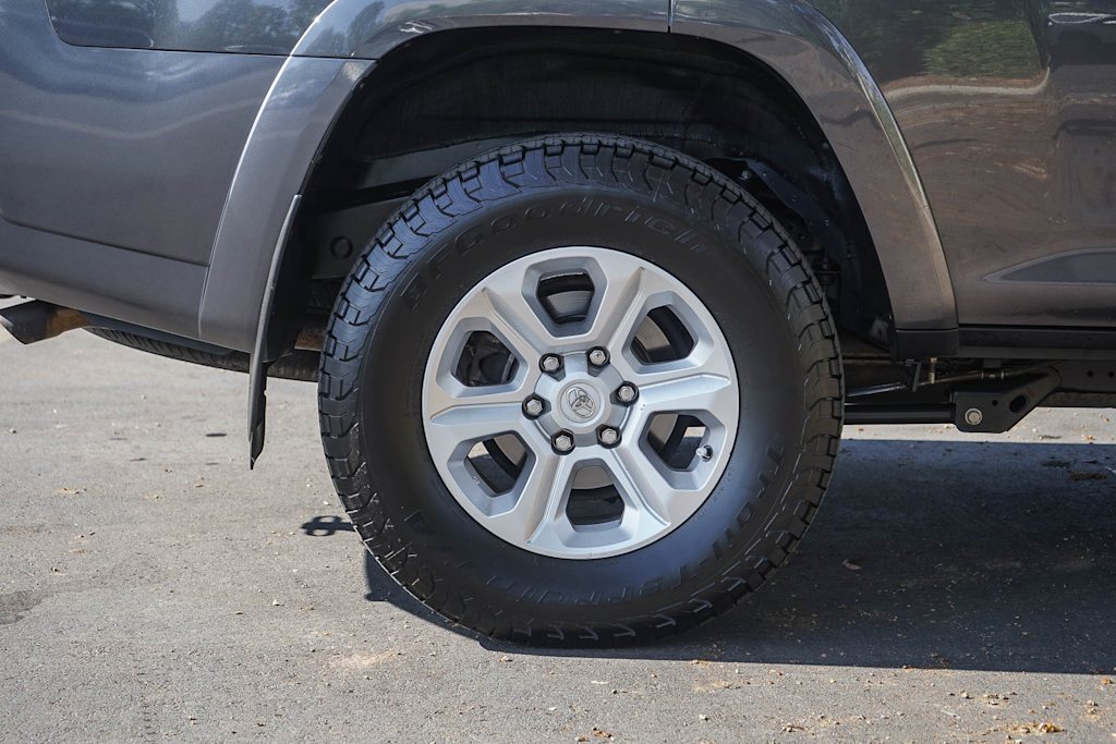 Thumbnail: 2022 Toyota 4Runner - 6