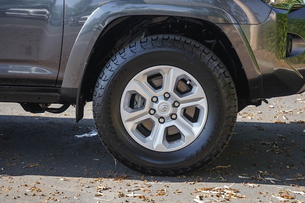 Thumbnail: 2022 Toyota 4Runner - 20