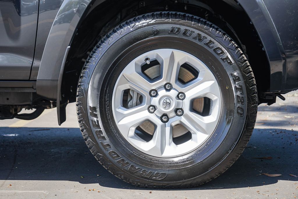 Thumbnail: 2024 Toyota 4Runner - 19