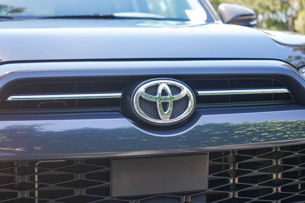 Thumbnail: 2024 Toyota 4Runner - 6