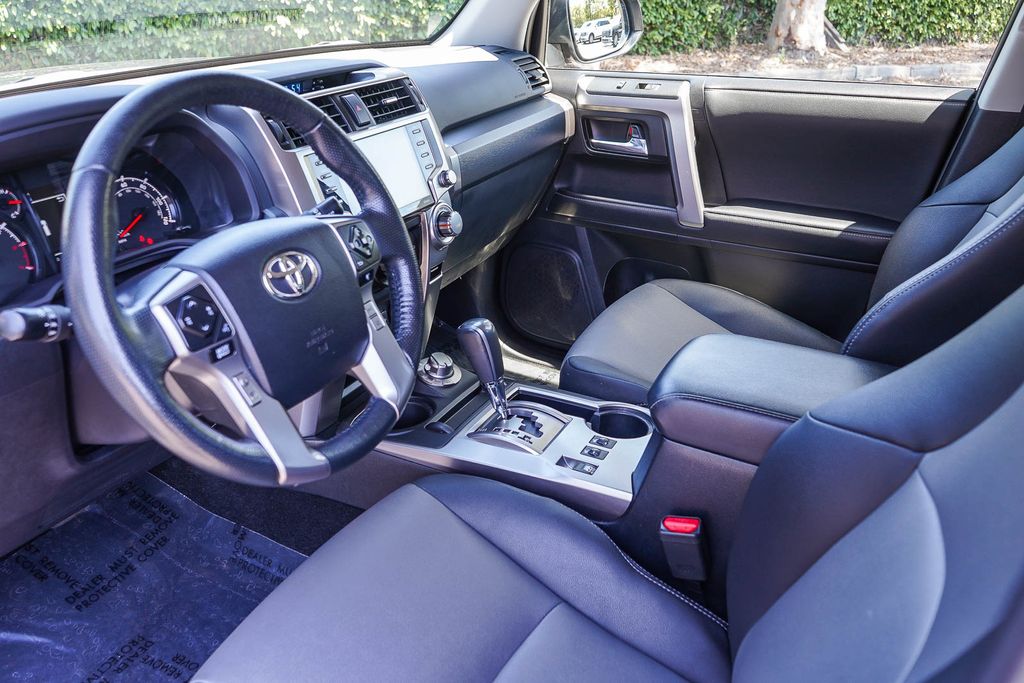 Thumbnail: 2024 Toyota 4Runner - 11