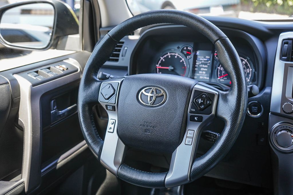 Thumbnail: 2024 Toyota 4Runner - 9