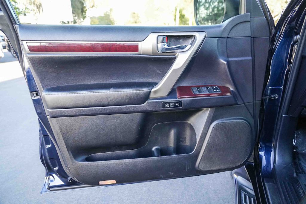 Thumbnail: 2018 Lexus GX - 24