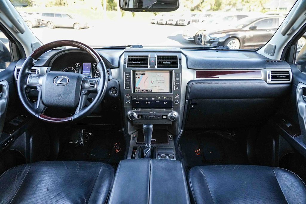 Thumbnail: 2018 Lexus GX - 2
