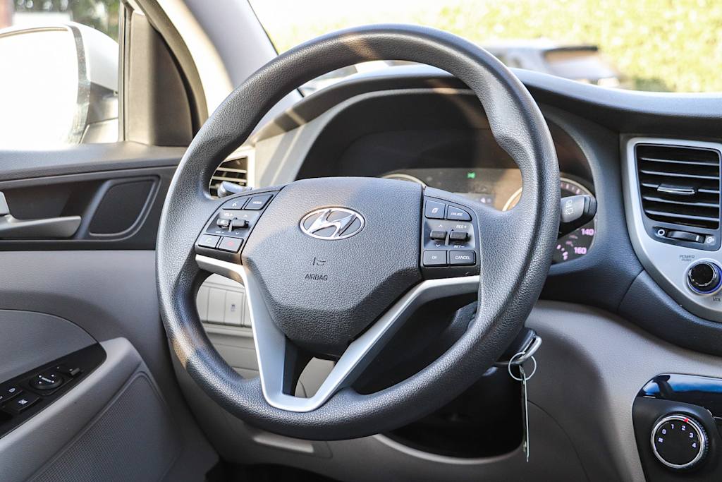 Thumbnail: 2018 Hyundai Tucson - 9