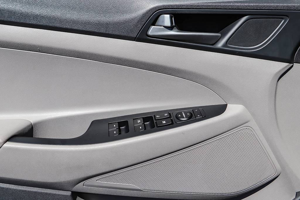 Thumbnail: 2018 Hyundai Tucson - 25